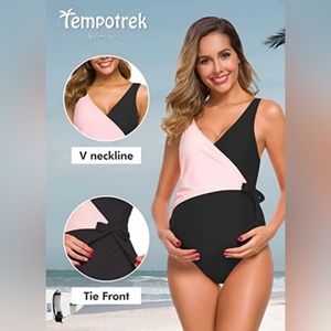 Tempotrek Maternity Swimsuit 1 pc  XXL .NEW WITH TAG . Black and pink
